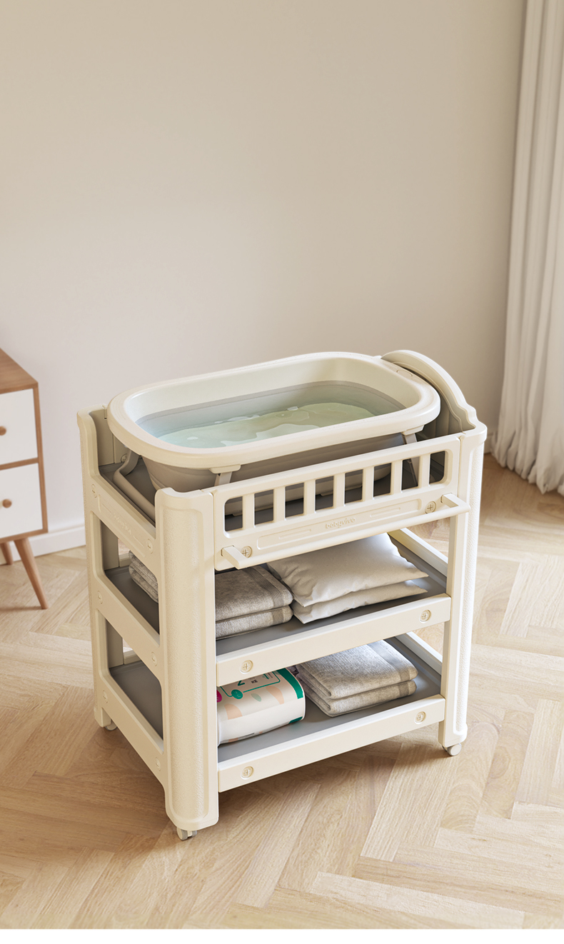 children，Diaper table，Mother and baby，