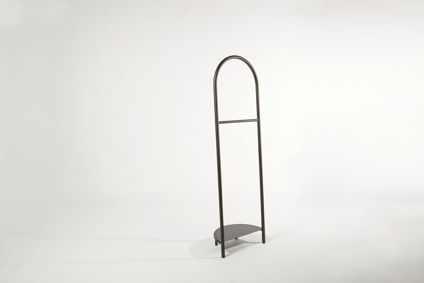 coat hanger，black，simple，steel，practical，