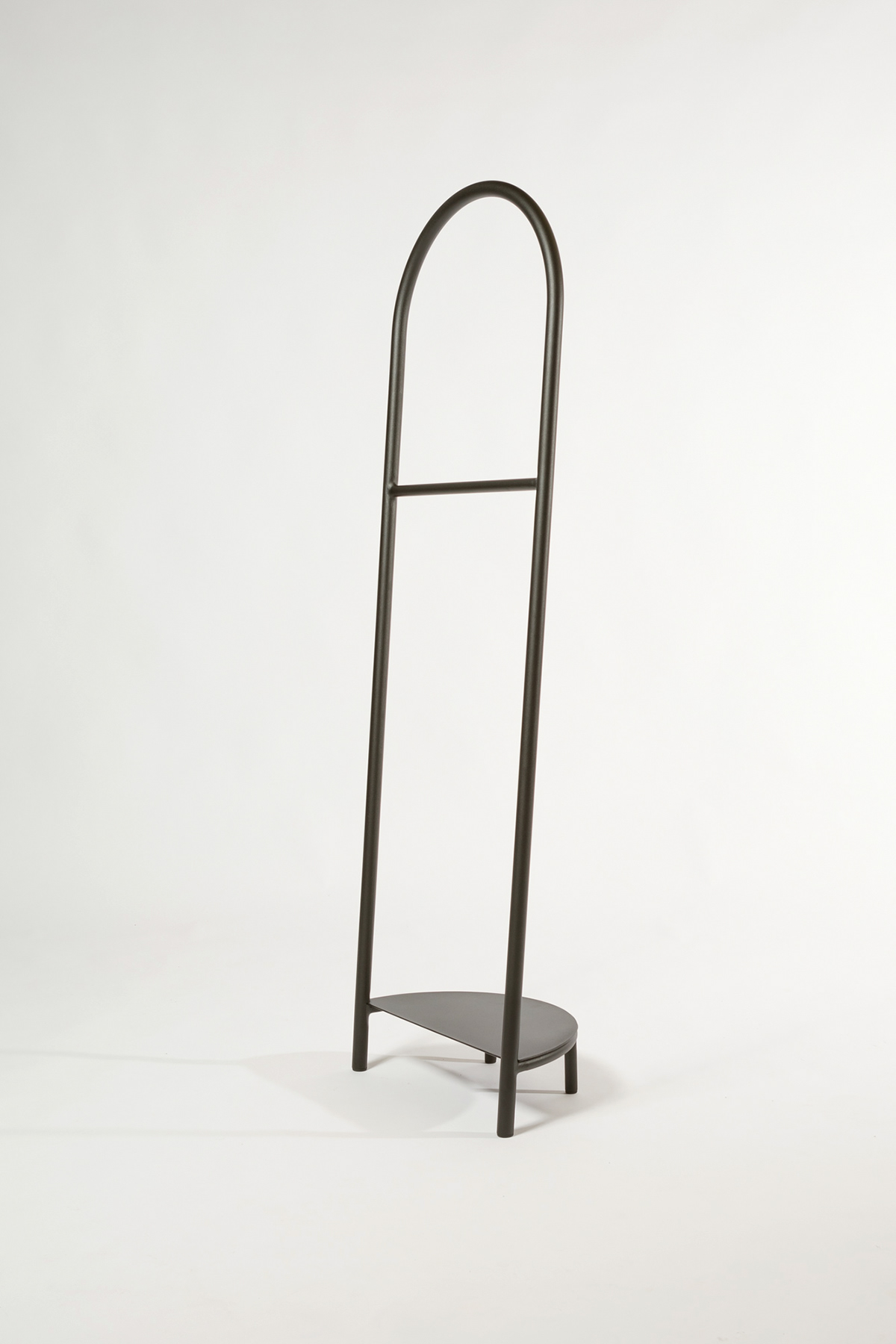 coat hanger，black，simple，steel，practical，