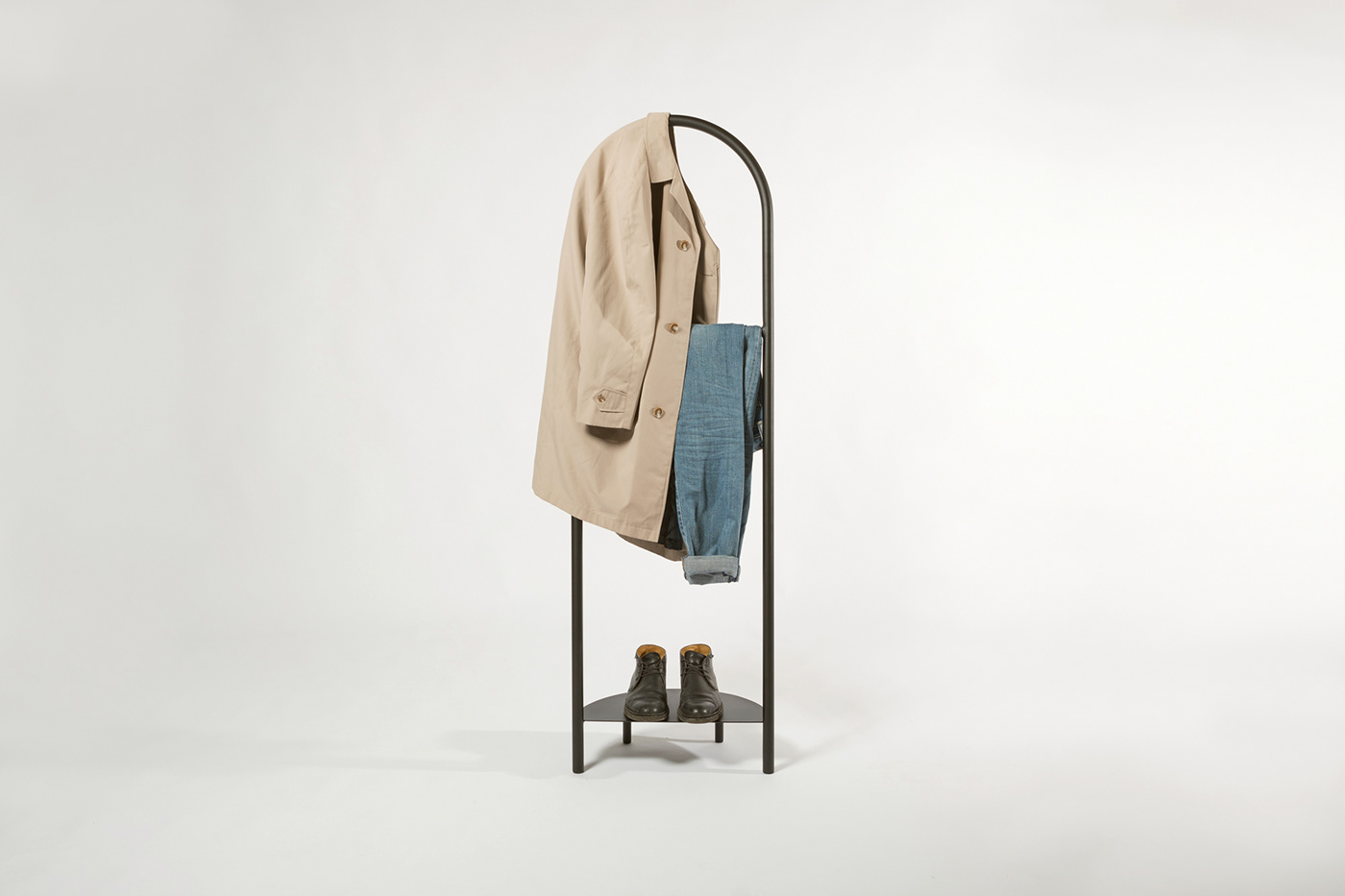 coat hanger，black，simple，steel，practical，