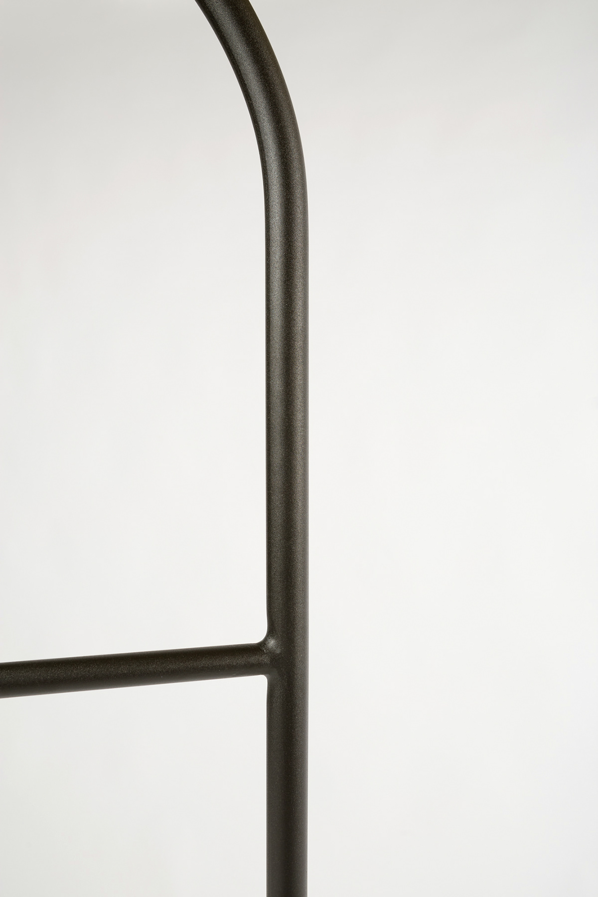 coat hanger，black，simple，steel，practical，