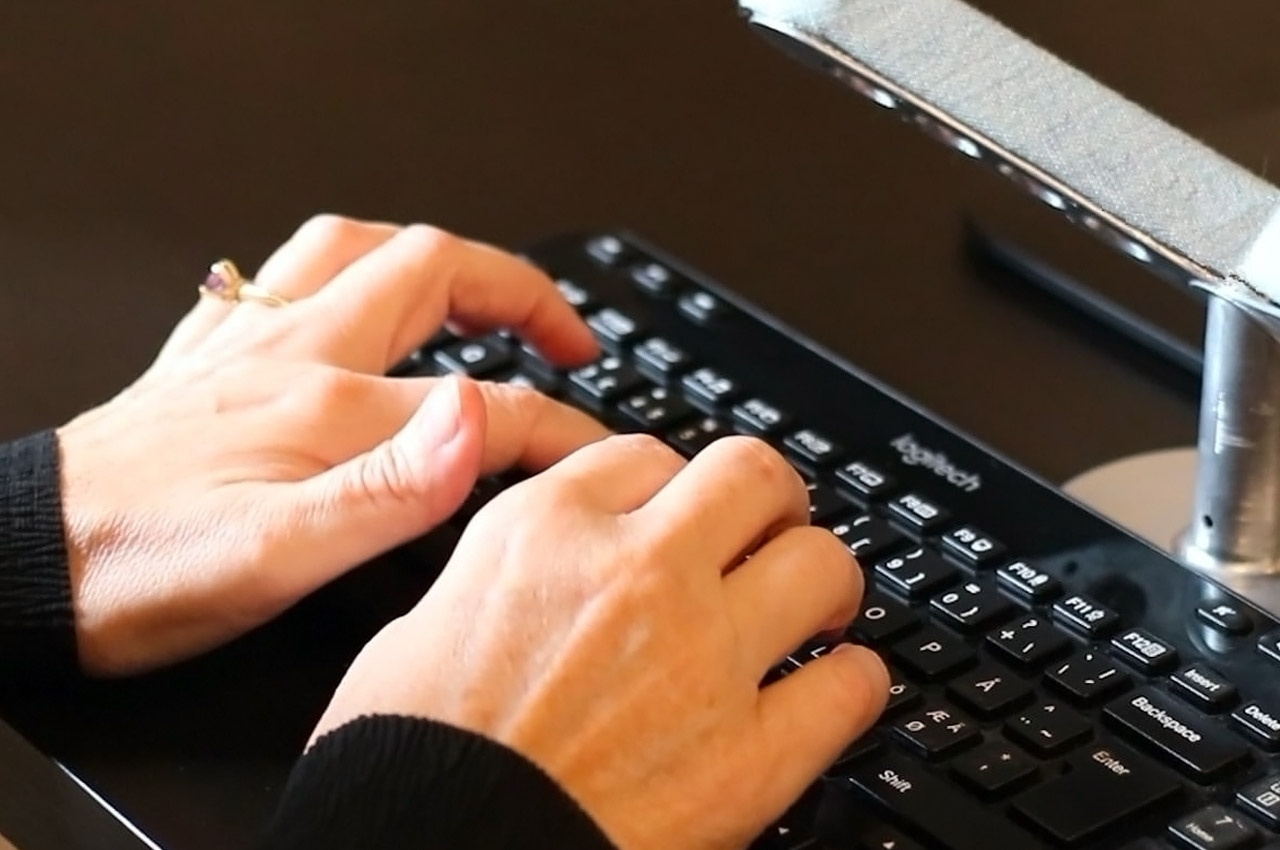 blanket，chair，VR glasses，Hand warmer，Cat rack，Incense burner，