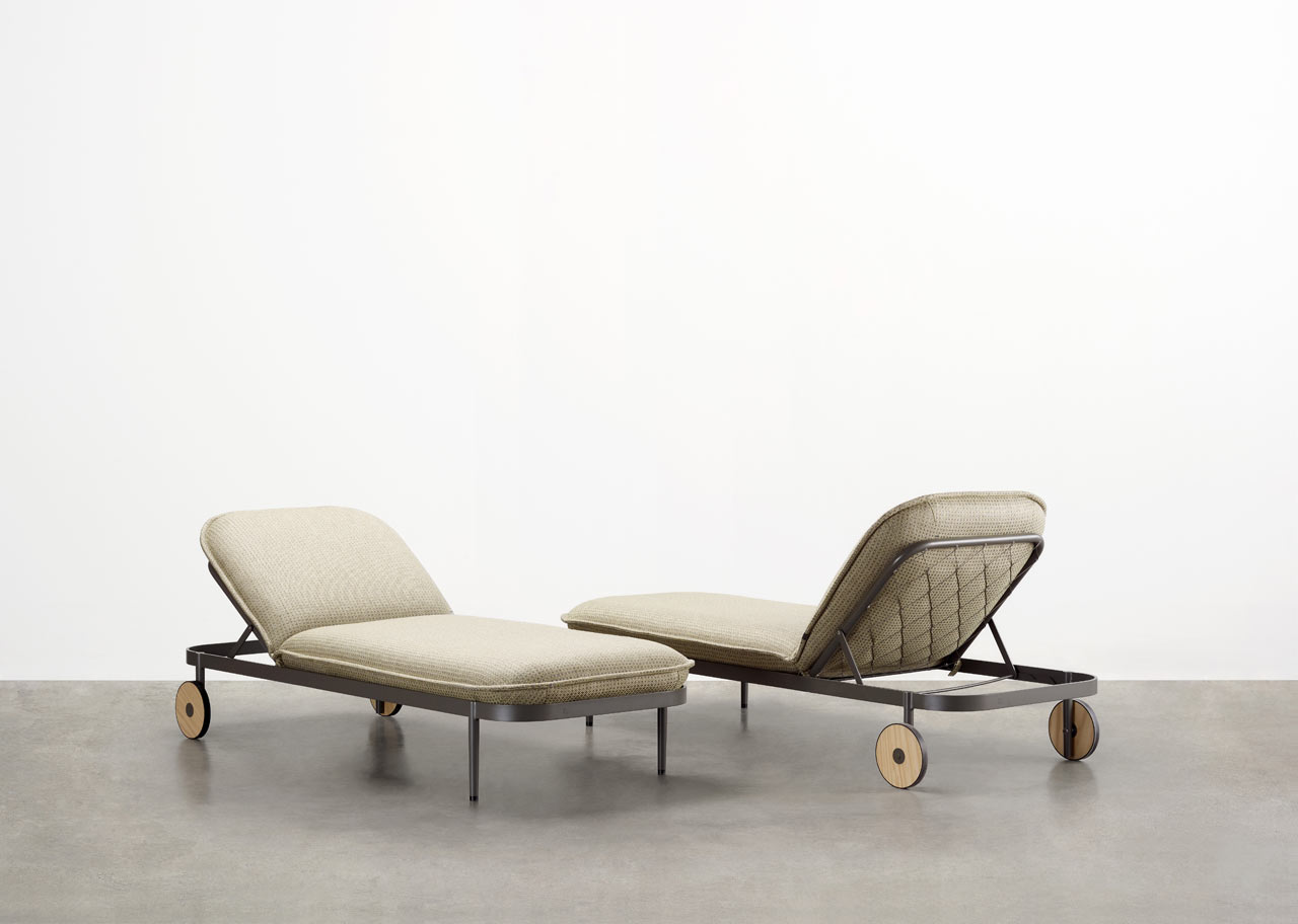 deck chair，rubber，roll，