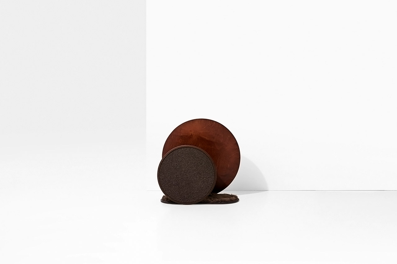 Cat scratch board，wooden ，Interesting，the republic of korea，