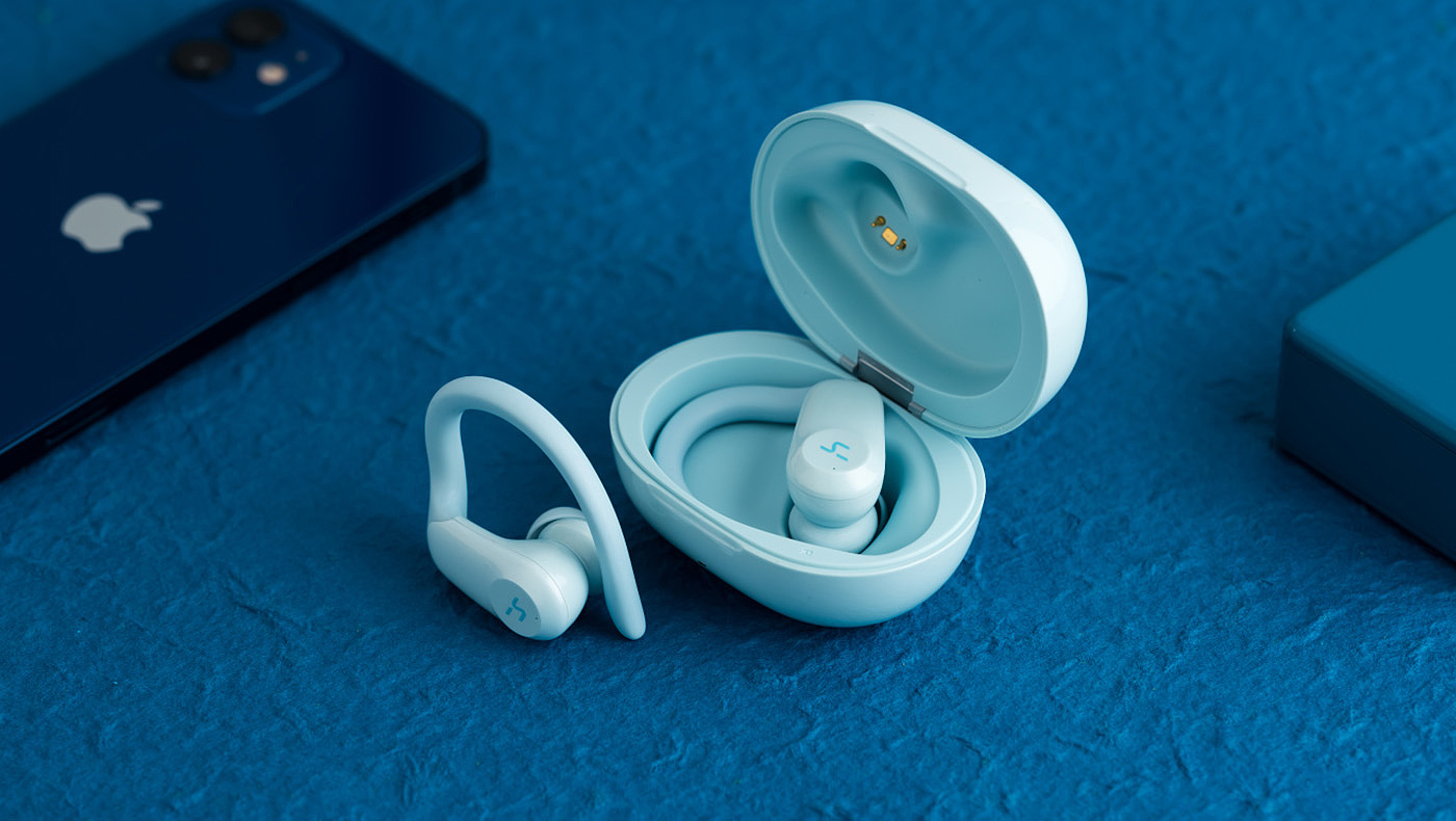 industrial design，Bluetooth headset，Wireless charging，Ear hanging type earphone，3C digital，Cloud nest，Designed，NOT，