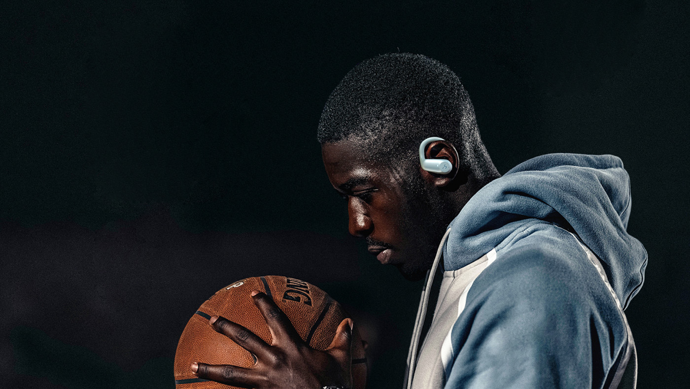 industrial design，Bluetooth headset，Wireless charging，Ear hanging type earphone，3C digital，Cloud nest，Designed，NOT，