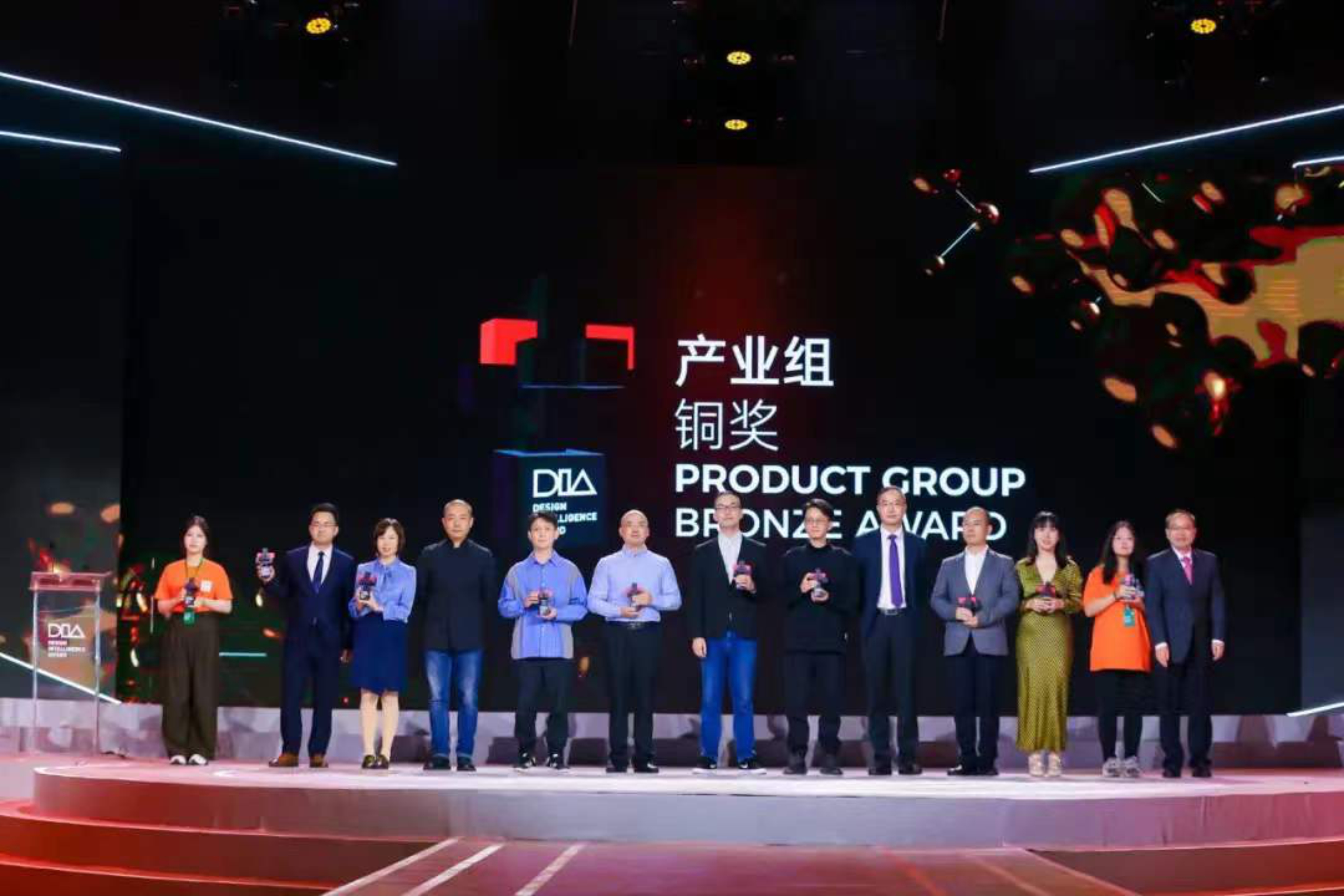 carbon fibre，violin，James，Musical Instruments，Native musical instrument，Gold Award for contemporary good design，Golden dot design，China design intelligent manufacturing Award，