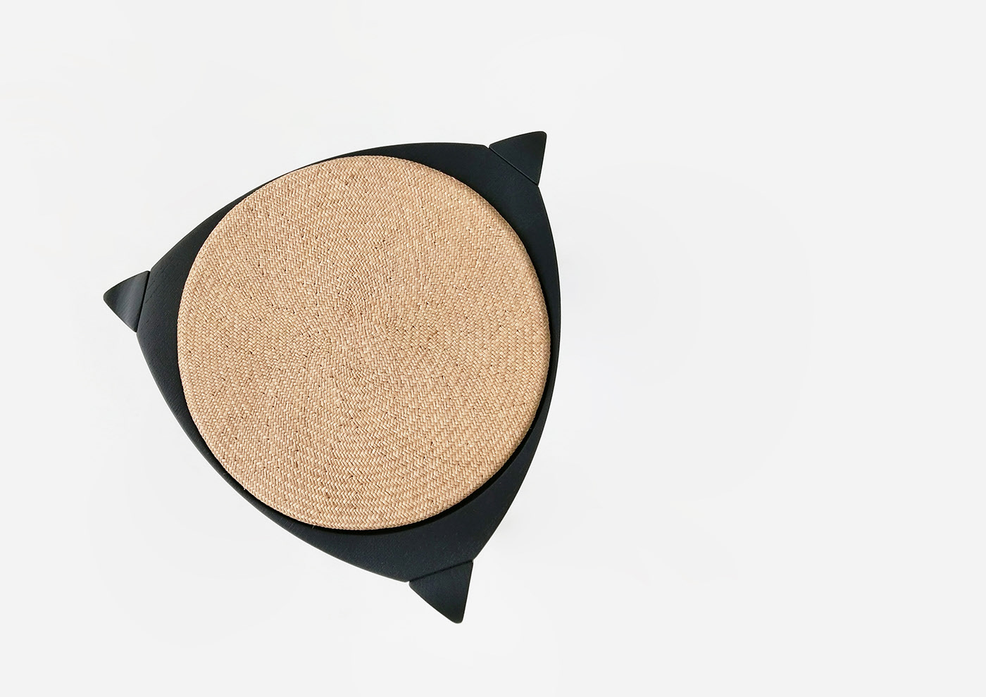 aSH ，stool，Side table，Frequent use，workmanship，