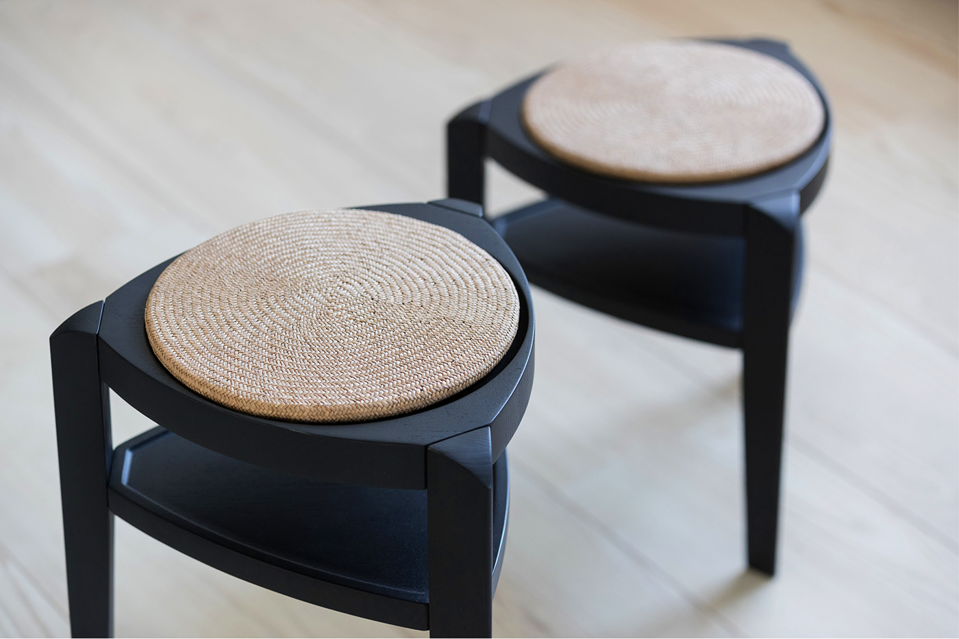 aSH ，stool，Side table，Frequent use，workmanship，