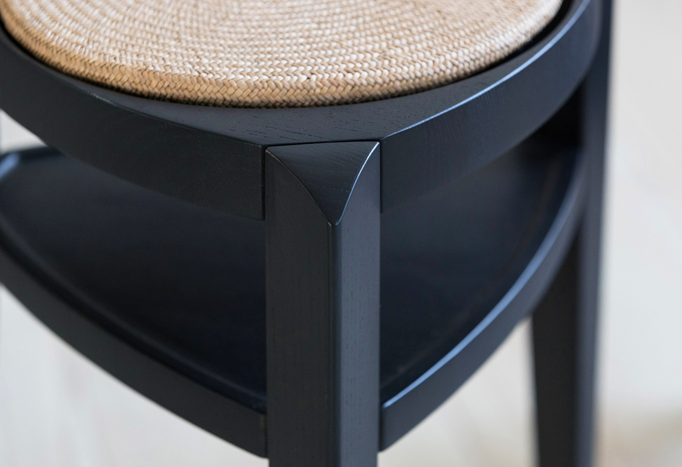 aSH ，stool，Side table，Frequent use，workmanship，