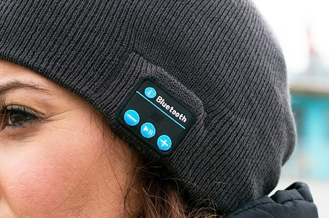 glove，Hand warmer，Pet clothes，Oven，Bluetooth headset，