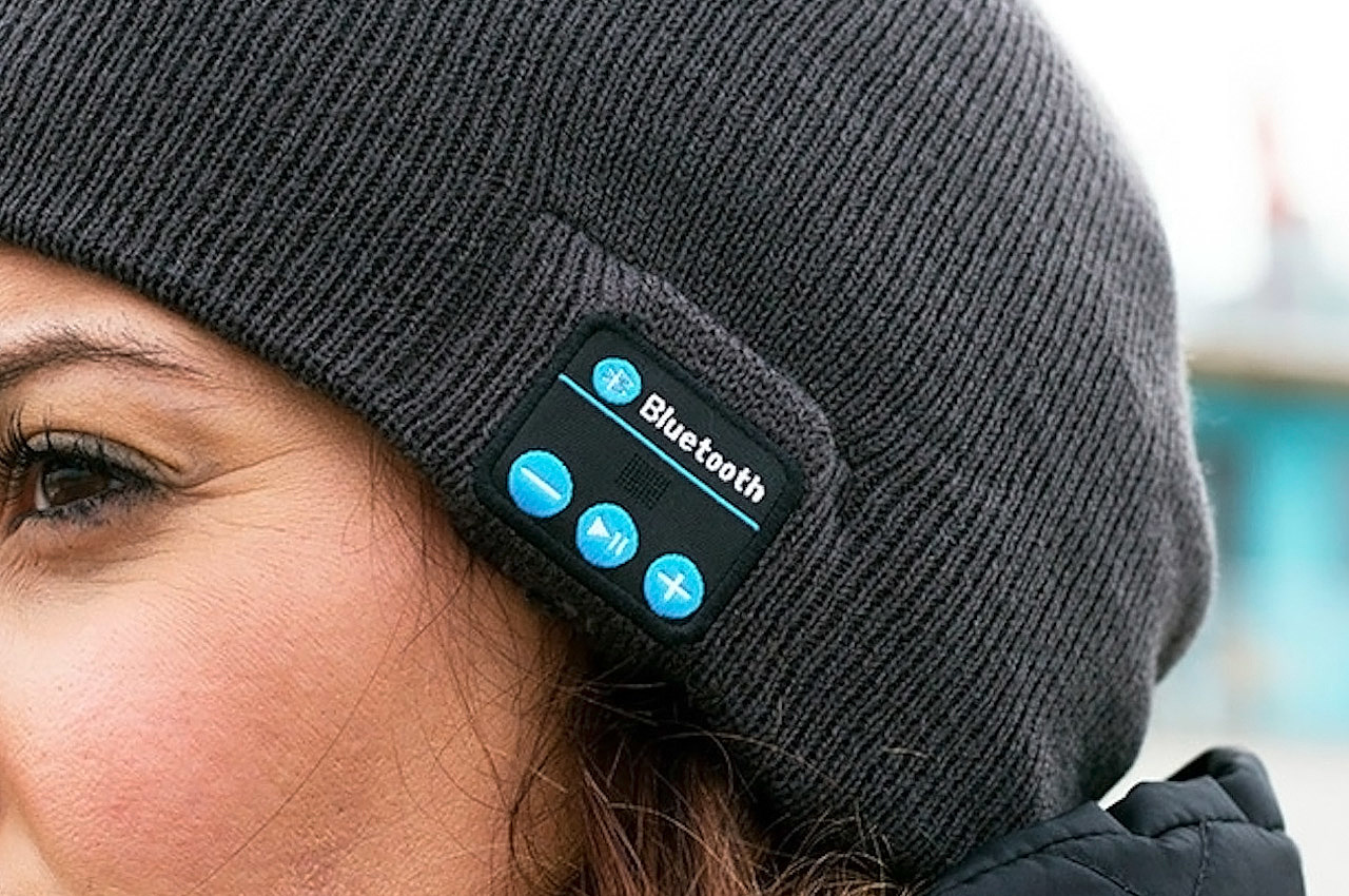 glove，Hand warmer，Pet clothes，Oven，Bluetooth headset，