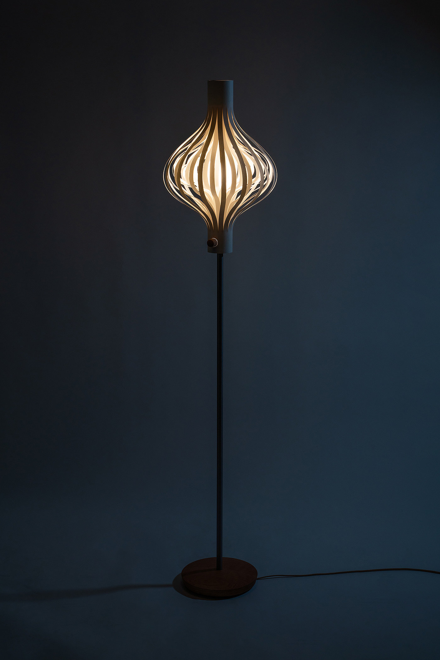 lamps and lanterns，lighting，grace，