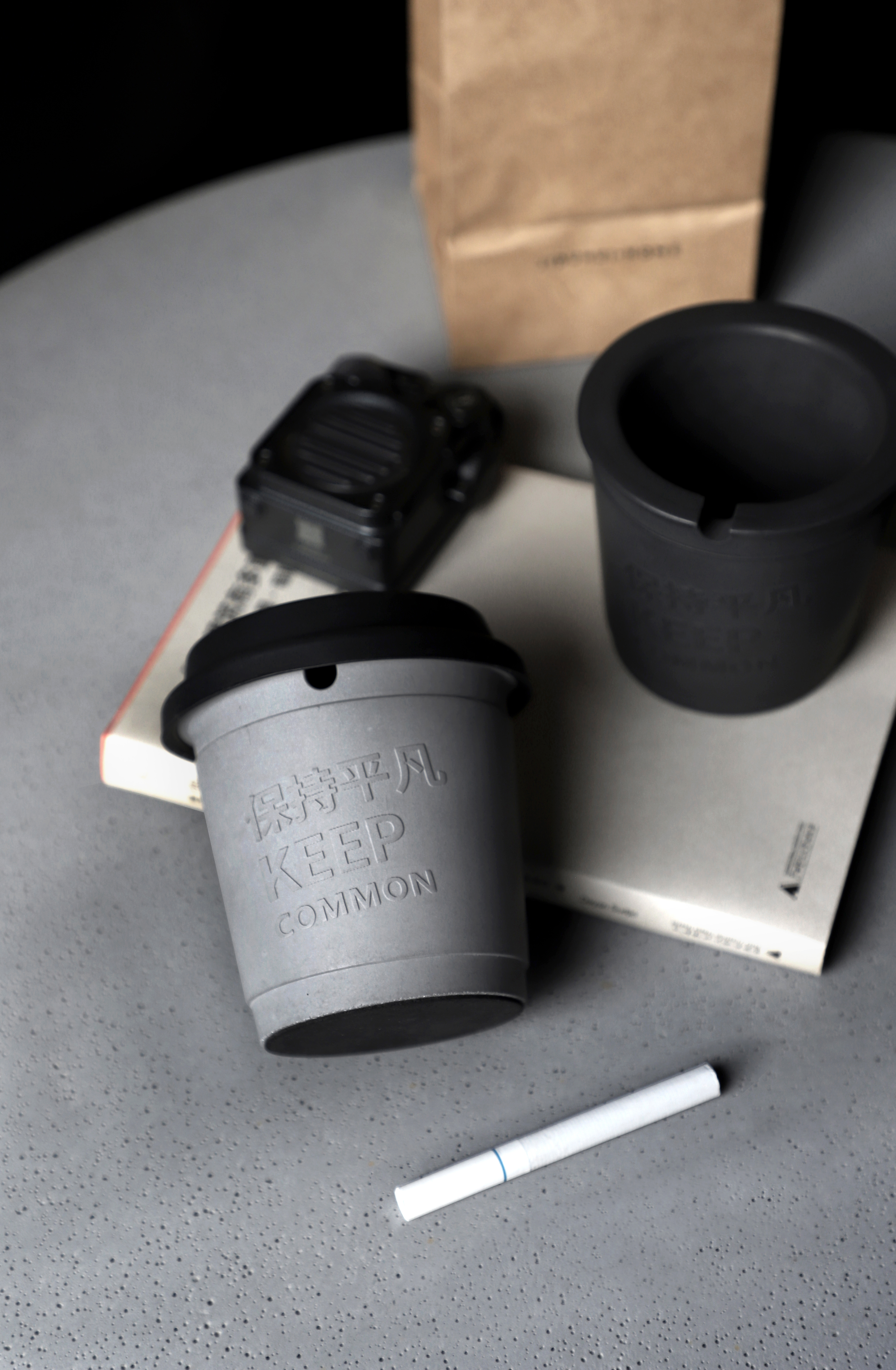 Several degrees of gray，ashtray，Cement ashtray，