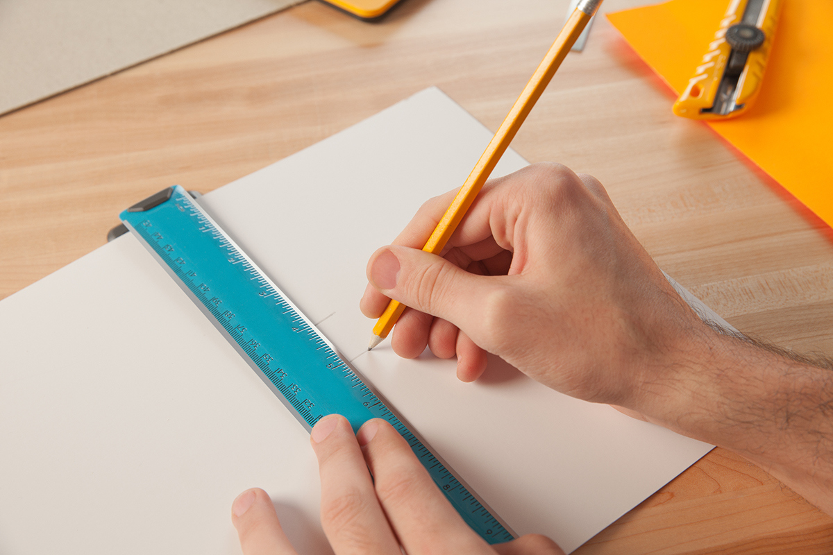 industrial design，product design，tool，to work in an office，ruler，cutting，