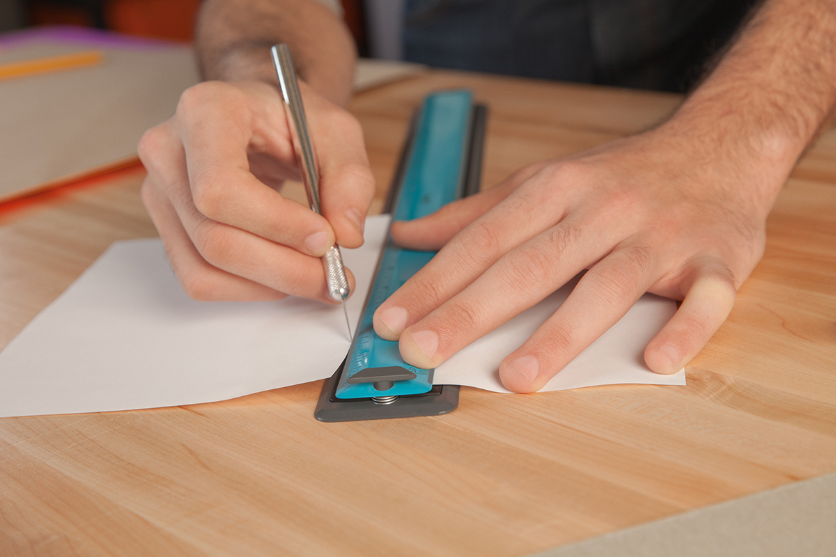 industrial design，product design，tool，to work in an office，ruler，cutting，