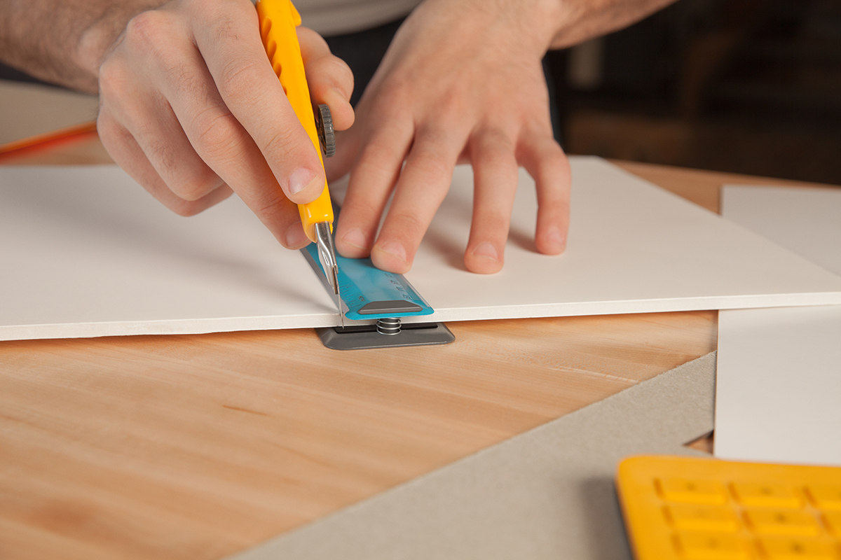 industrial design，product design，tool，to work in an office，ruler，cutting，