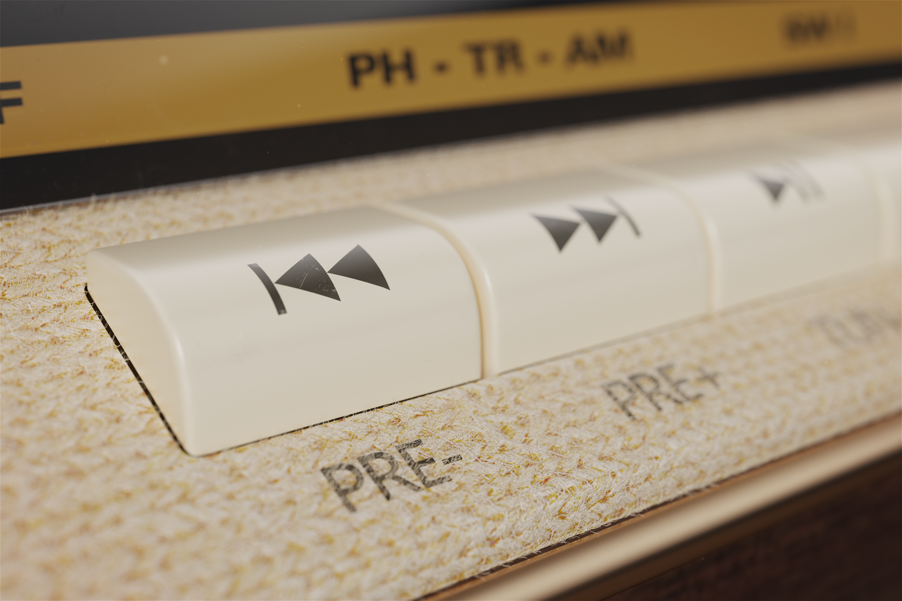 product，Render，loudspeaker box，sound，Perfume，Caustics，chip，