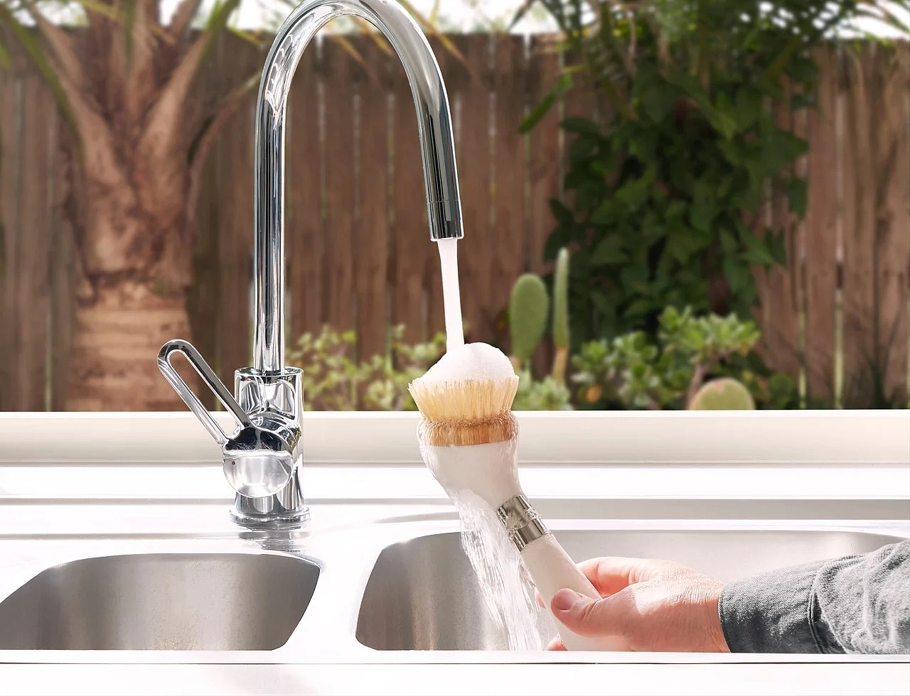 soap，Dishwashing brush，Brush，