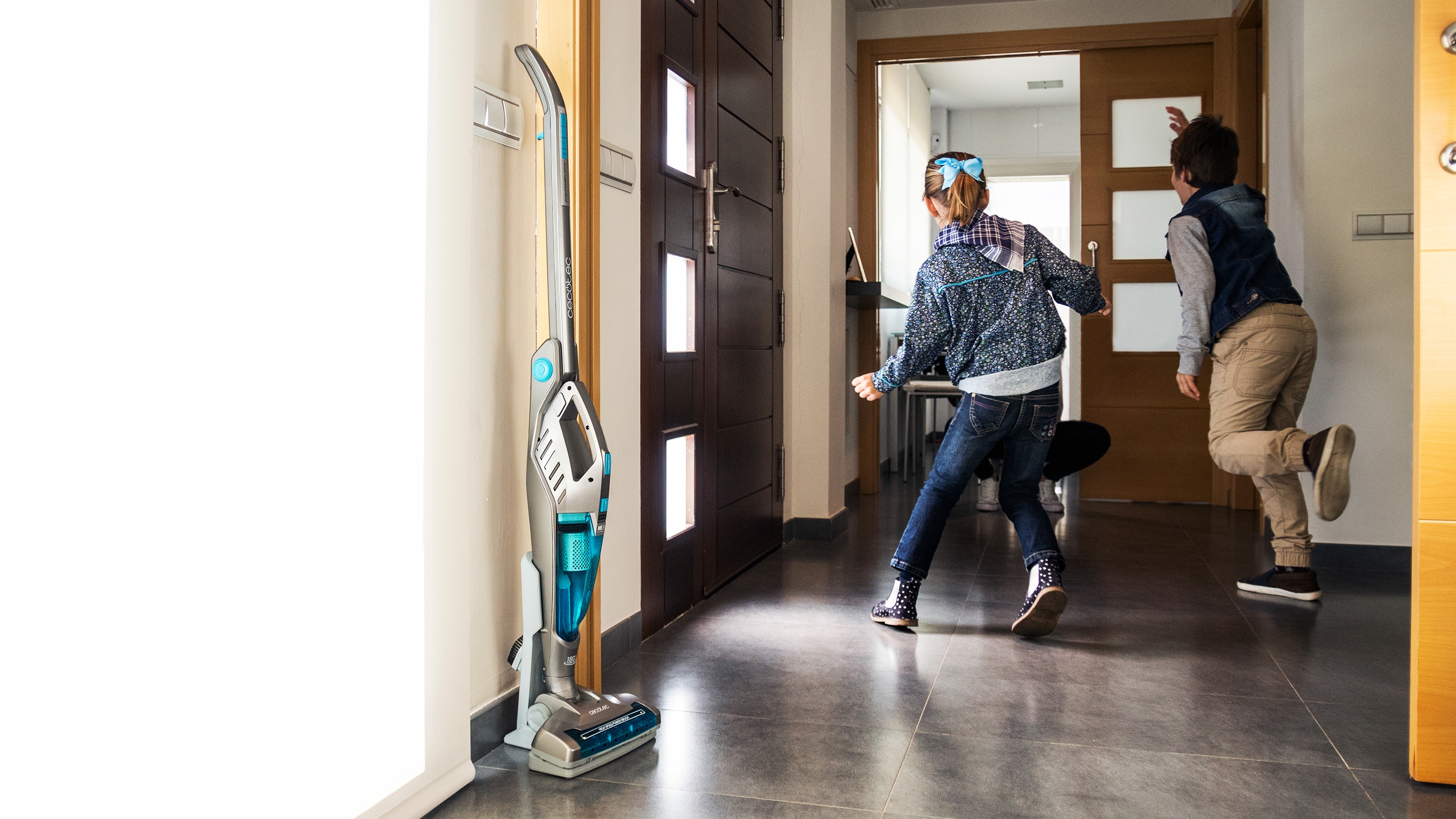 Appearance design，ErgoPower 25'9V，Vertical vacuum cleaner，