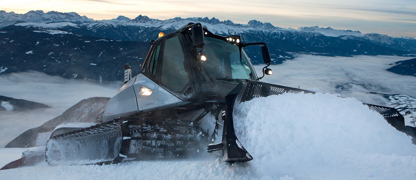 industrial design，product design，Engineering equipment，Snow press，skiing，