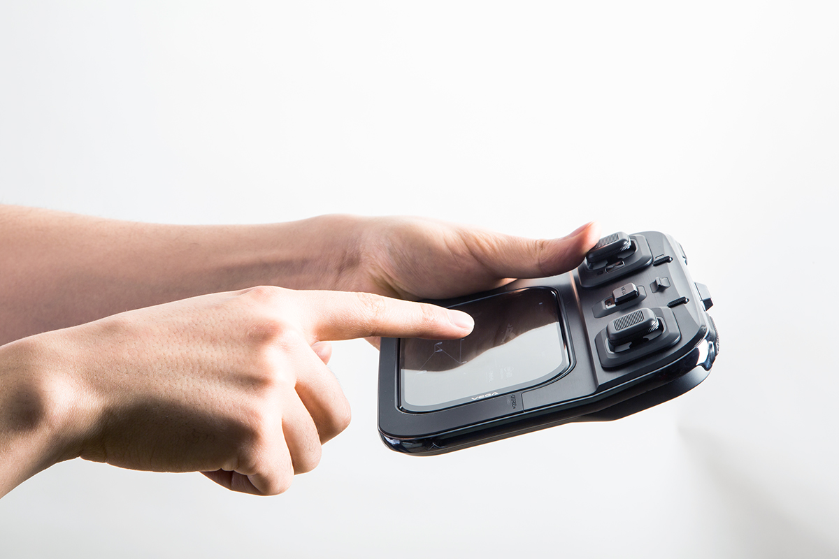 mobile phone，UAV，control，details，Vega，Intelligent mobile phone，Handle，