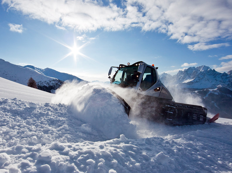 industrial design，product design，Engineering equipment，Snow press，skiing，