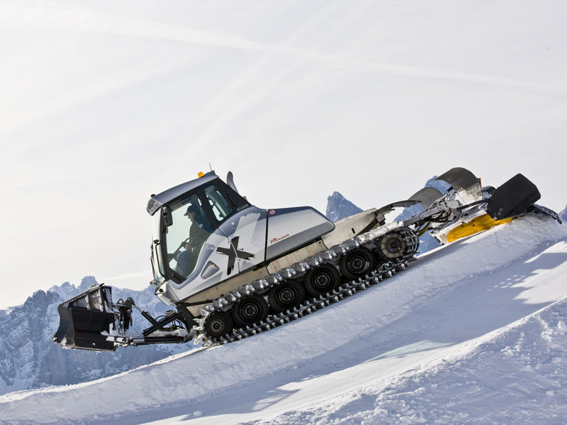 industrial design，product design，Engineering equipment，Snow press，skiing，