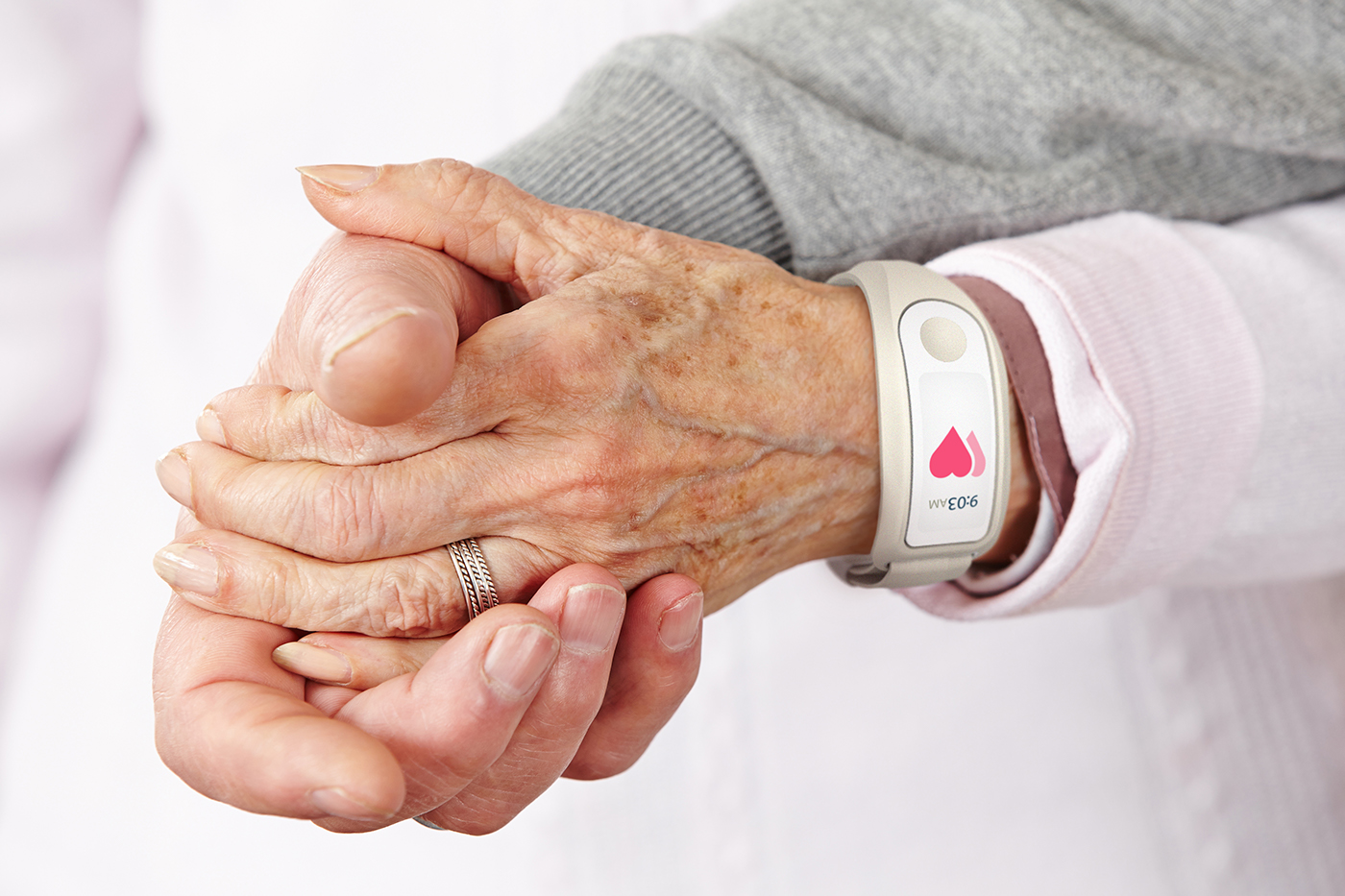 Medical staff，autonomy，Independence，healthy，2014 red dot award，