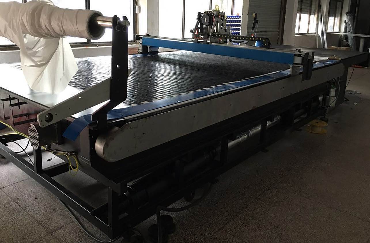 Laser cutting machine，Dispensing machine equipment，industrial equipment ，Sheet metal equipment，CNC machining center，Food packaging equipment，Automatic shearing machine，Detector，