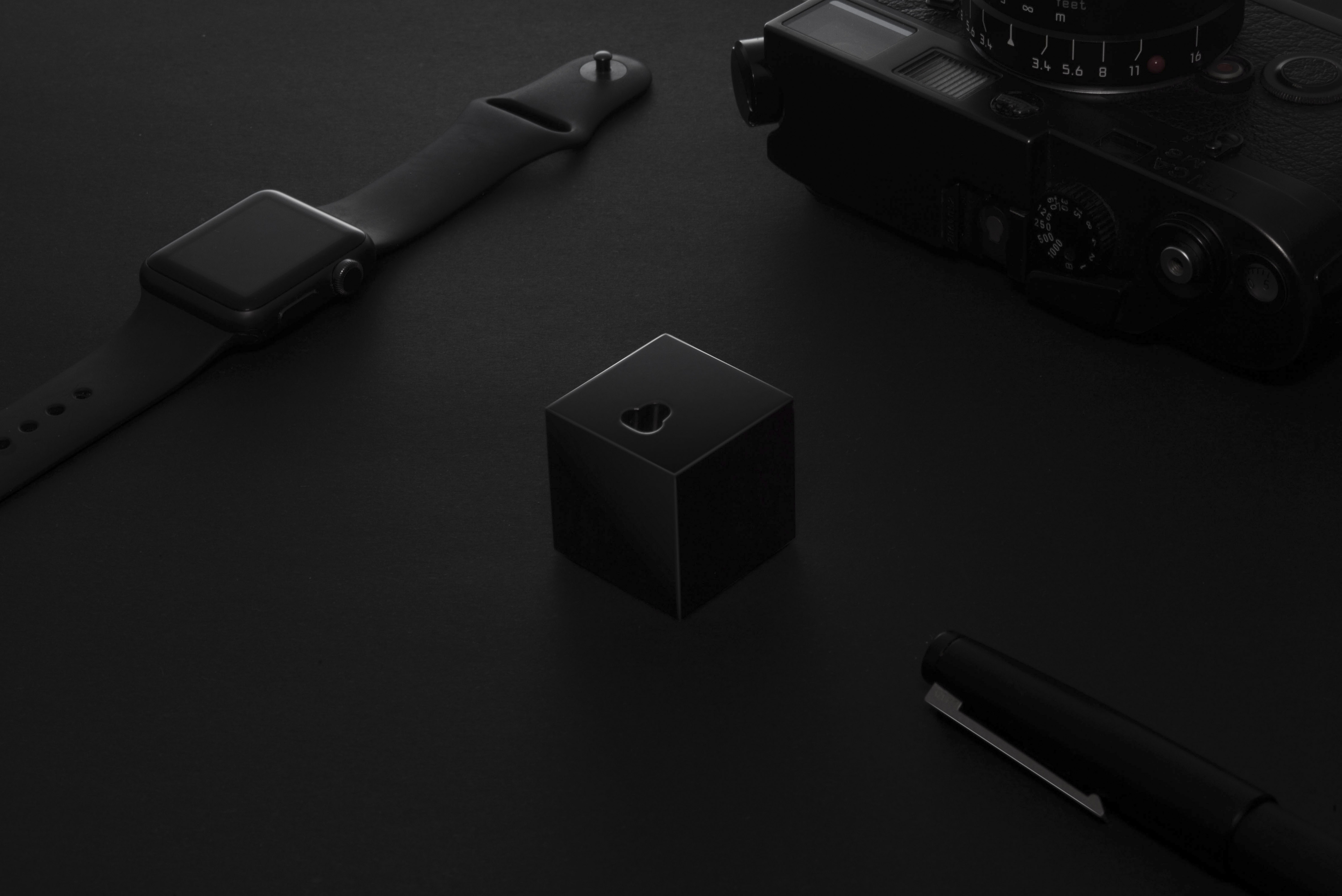 iphone，iphone，IPhone base，IPhone base，Charging base，Charging base，base，base，parts，parts，Small accessories，Small accessories，