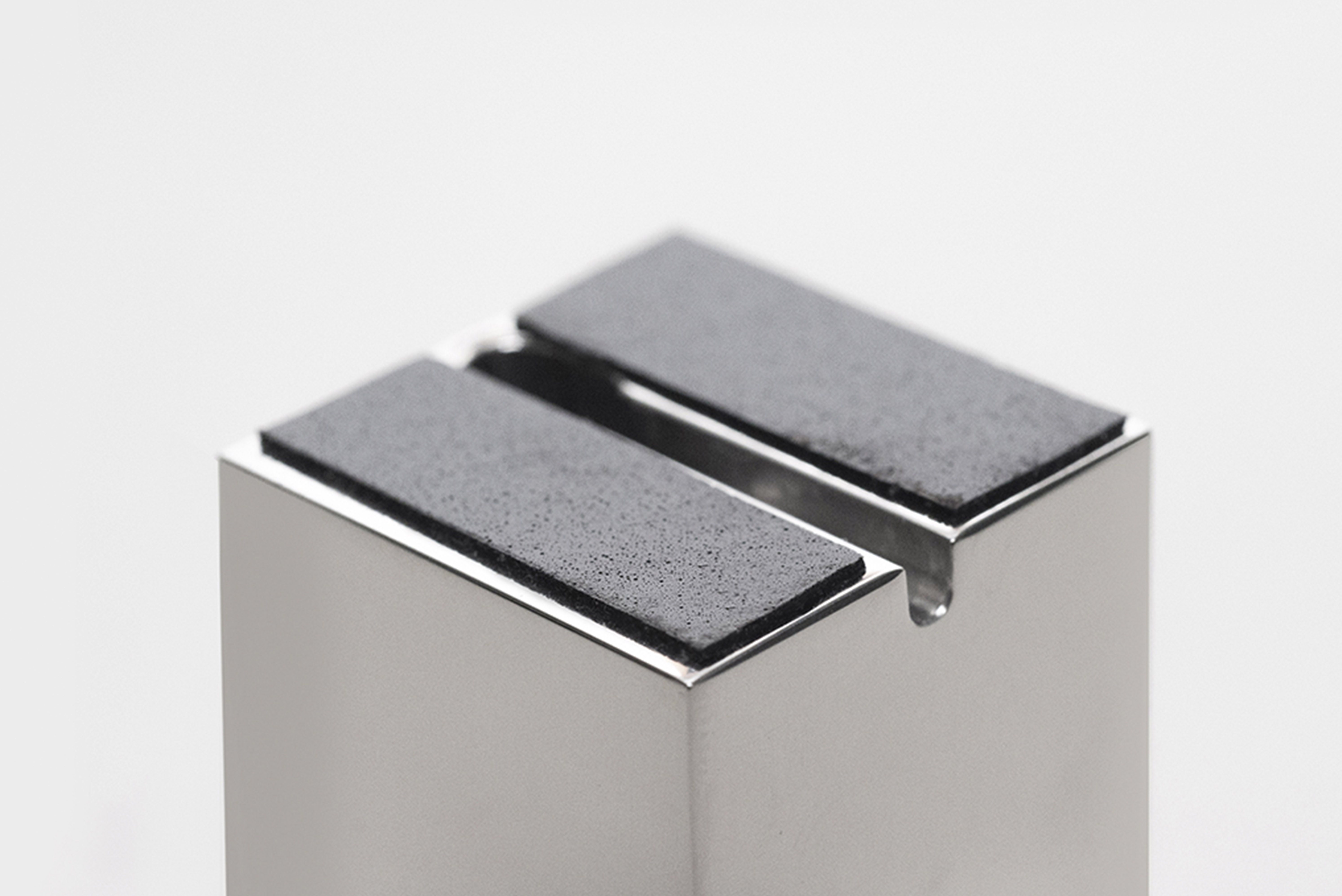 iphone，iphone，IPhone base，IPhone base，Charging base，Charging base，base，base，parts，parts，Small accessories，Small accessories，