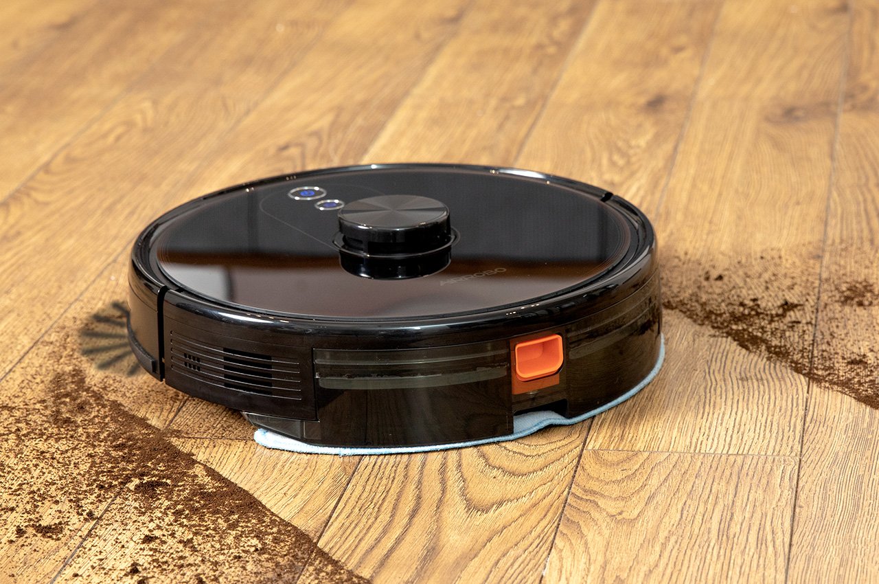 Vacuum cleaner，intelligence，Efficient，