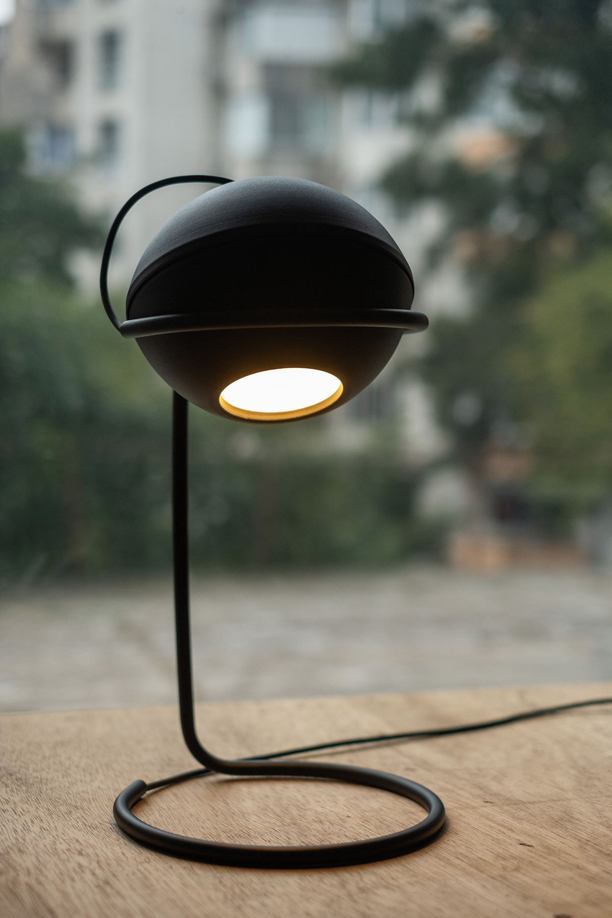 Denitsa Boyadzhieva，Pulsar，360 ° rotation，Handmade，Lamp design，