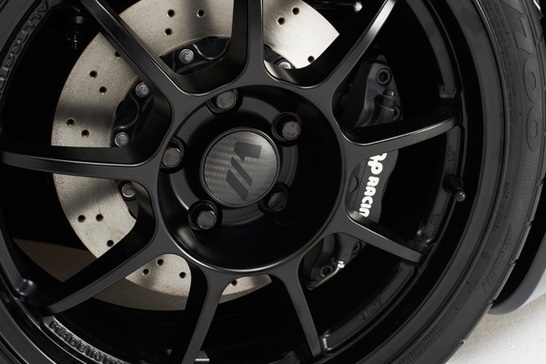 speeding，concept，racing，automobile，product design，