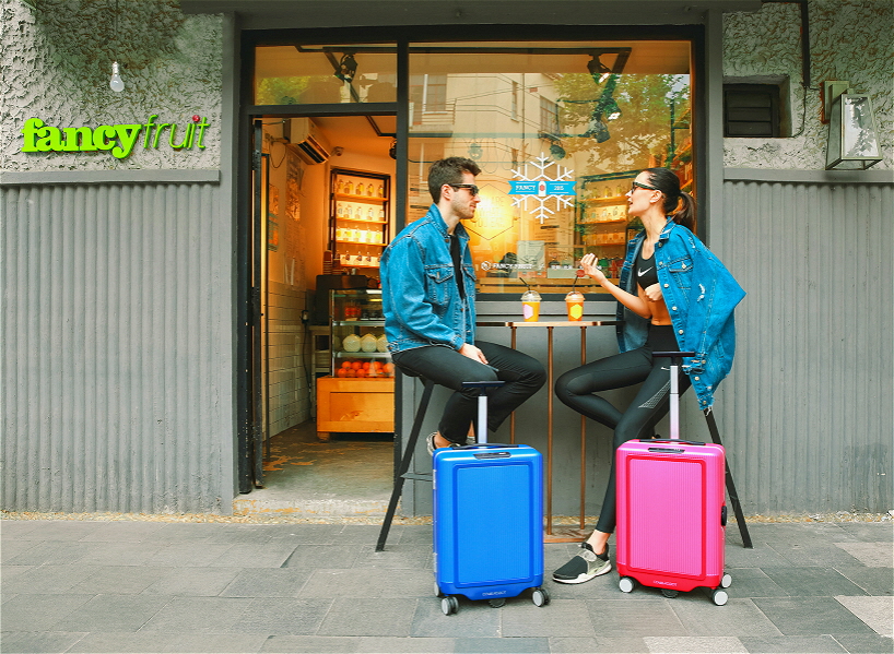 Smart trunk，COWAROBOT R1，product design，industrial design，