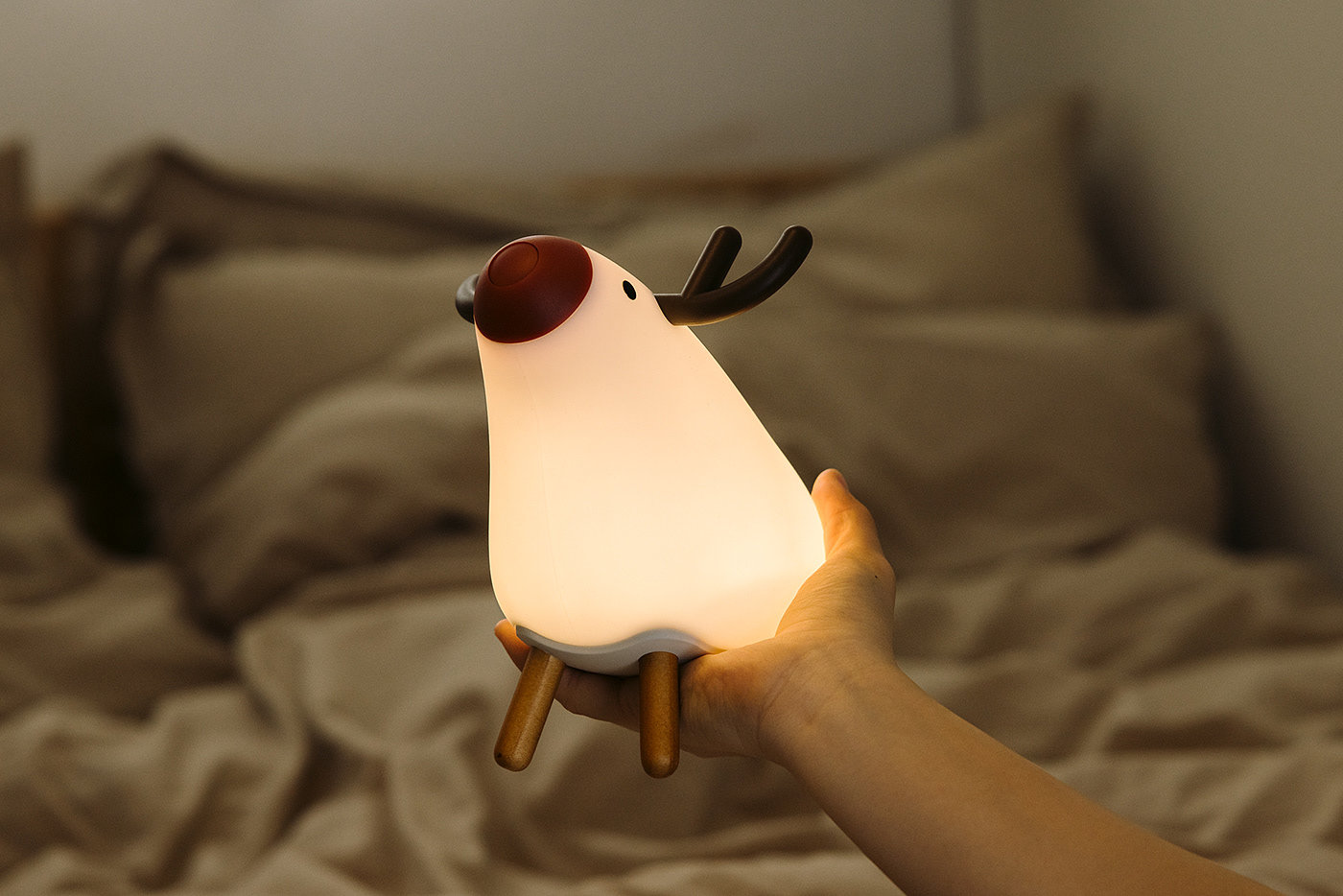 Neo Entry，REINDEER NIGHT LAMP，product design，Dimmable design，memory function ，Food grade silica gel，