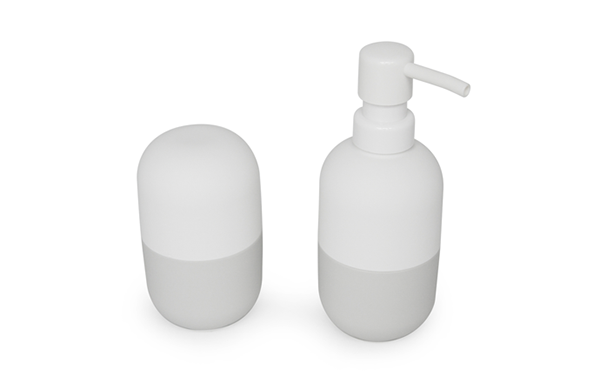 Northern Europe，bathroom，kitchen and toilet，toothbrush，soap，Toilet brush，