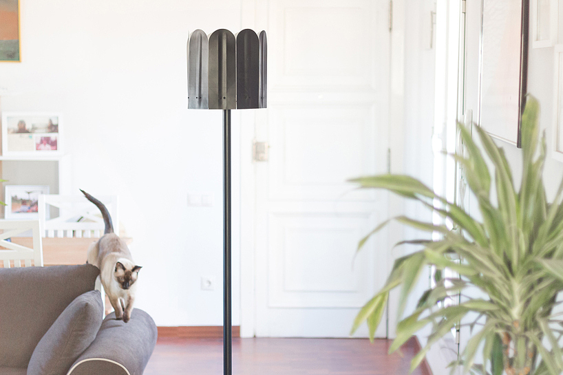 Floor lamp，originality，Home Furnishing，petal，