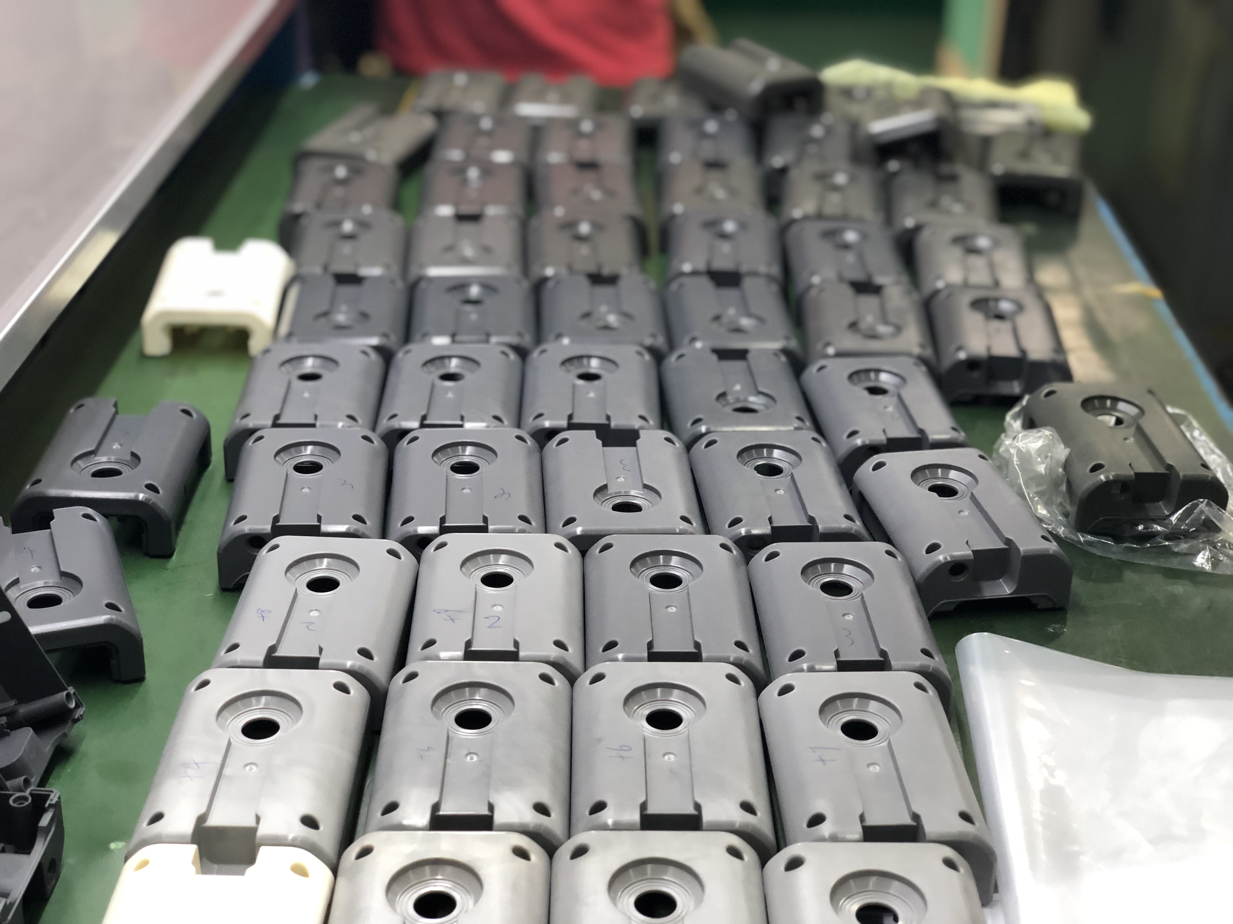 outdoors，meet an emergency，radio，Flashlight，Hand power generation，on foot，camping，Amazon，