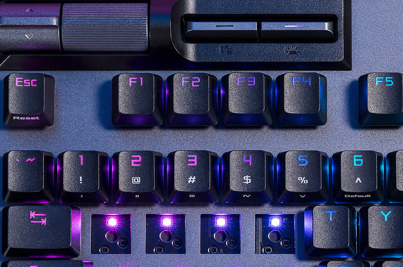 ASUS，Mechanical keyboard，PC accessories，Built in LED screen，
