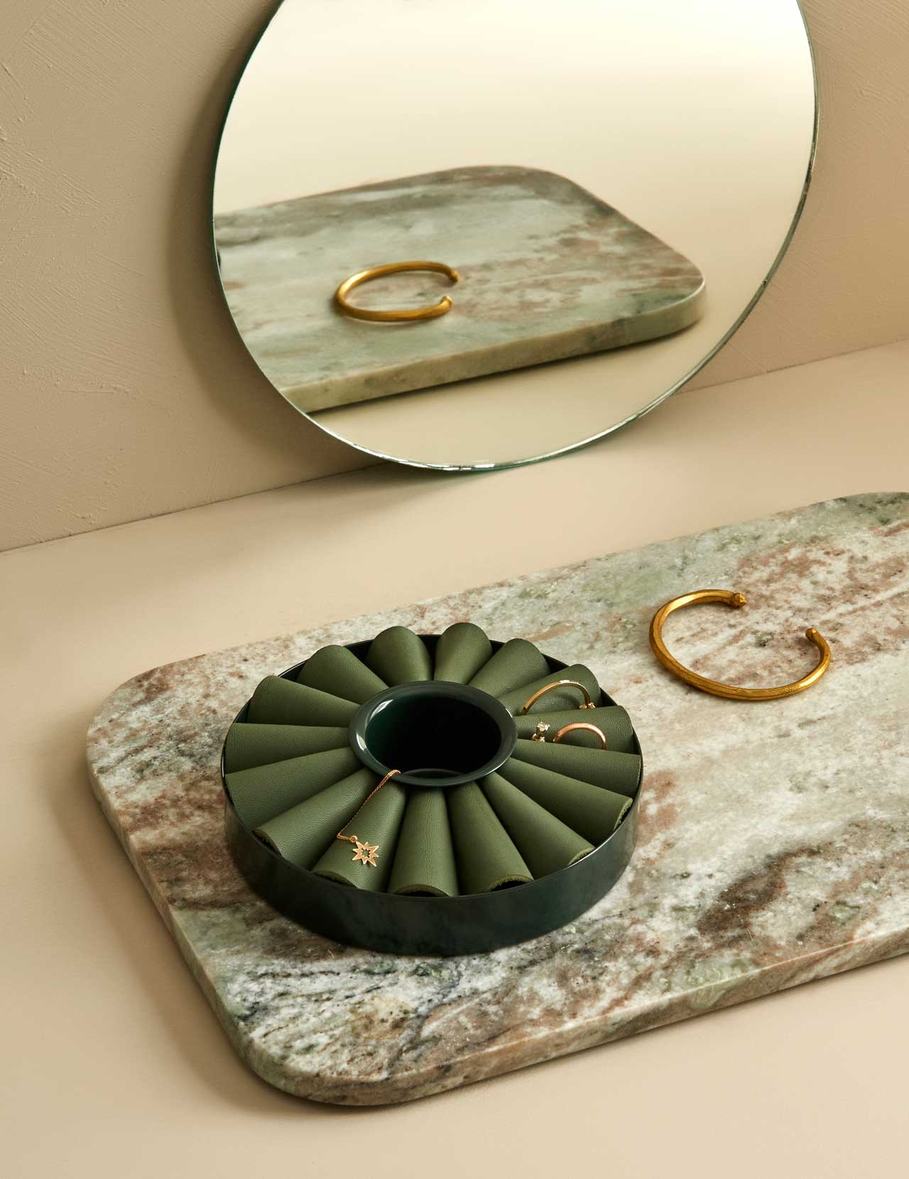 Science Only，Jewelry rack，