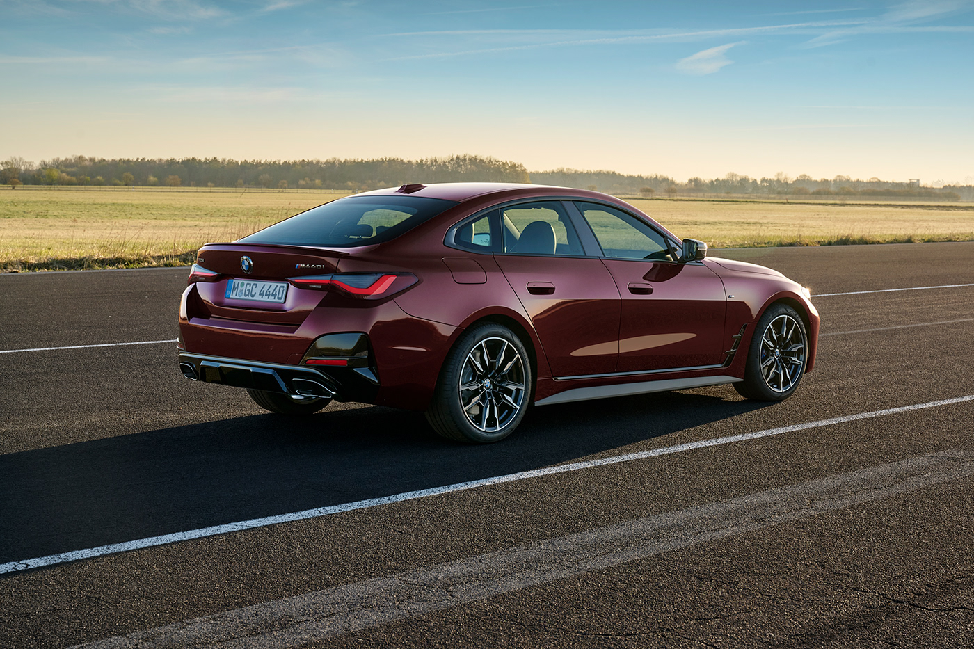 automobile，bmw，gules，grace，