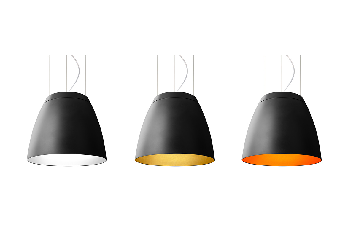 black and white，a chandelier，Ruben，