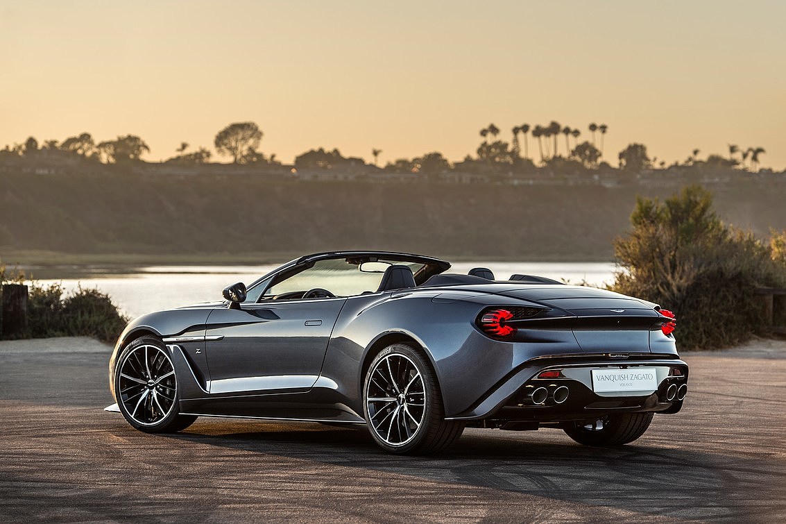Sports car，Aston Martin，Vanquish Zagato，Two seater carriage，Luxury car，Automobile design，industrial design，