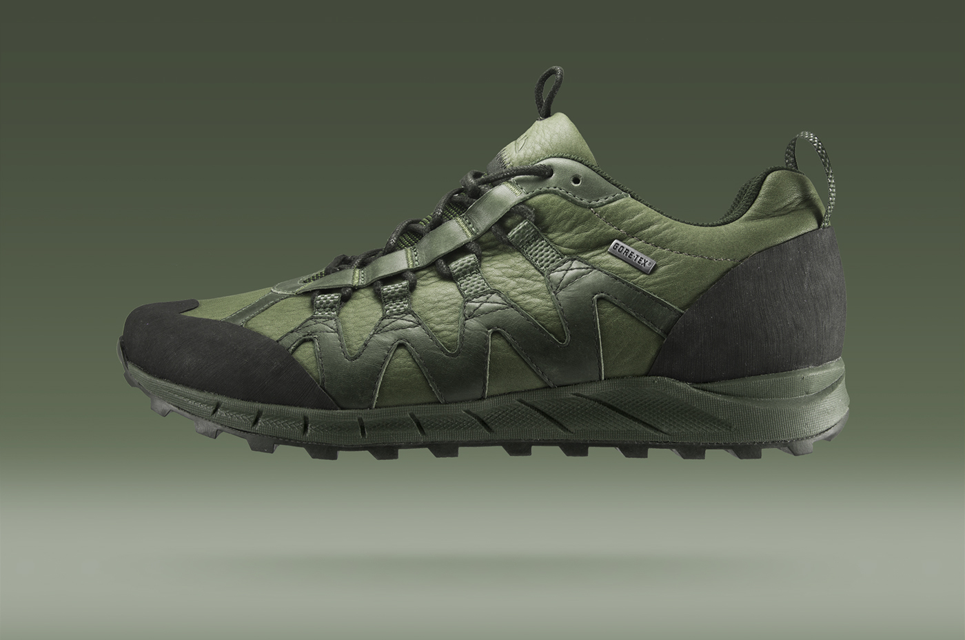 motion，outdoors，shoes，run，wear，