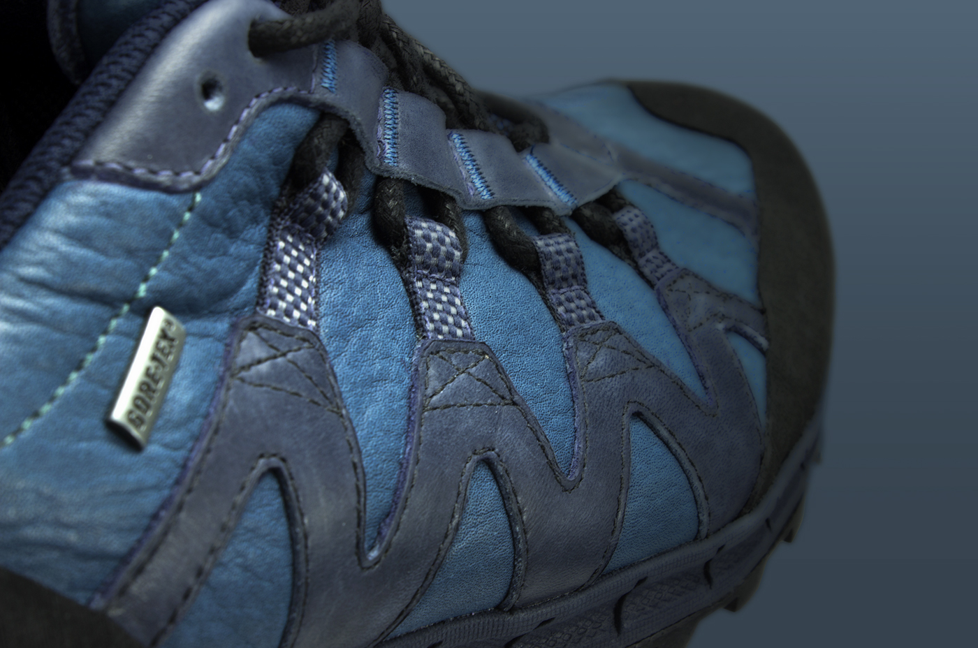 motion，outdoors，shoes，run，wear，