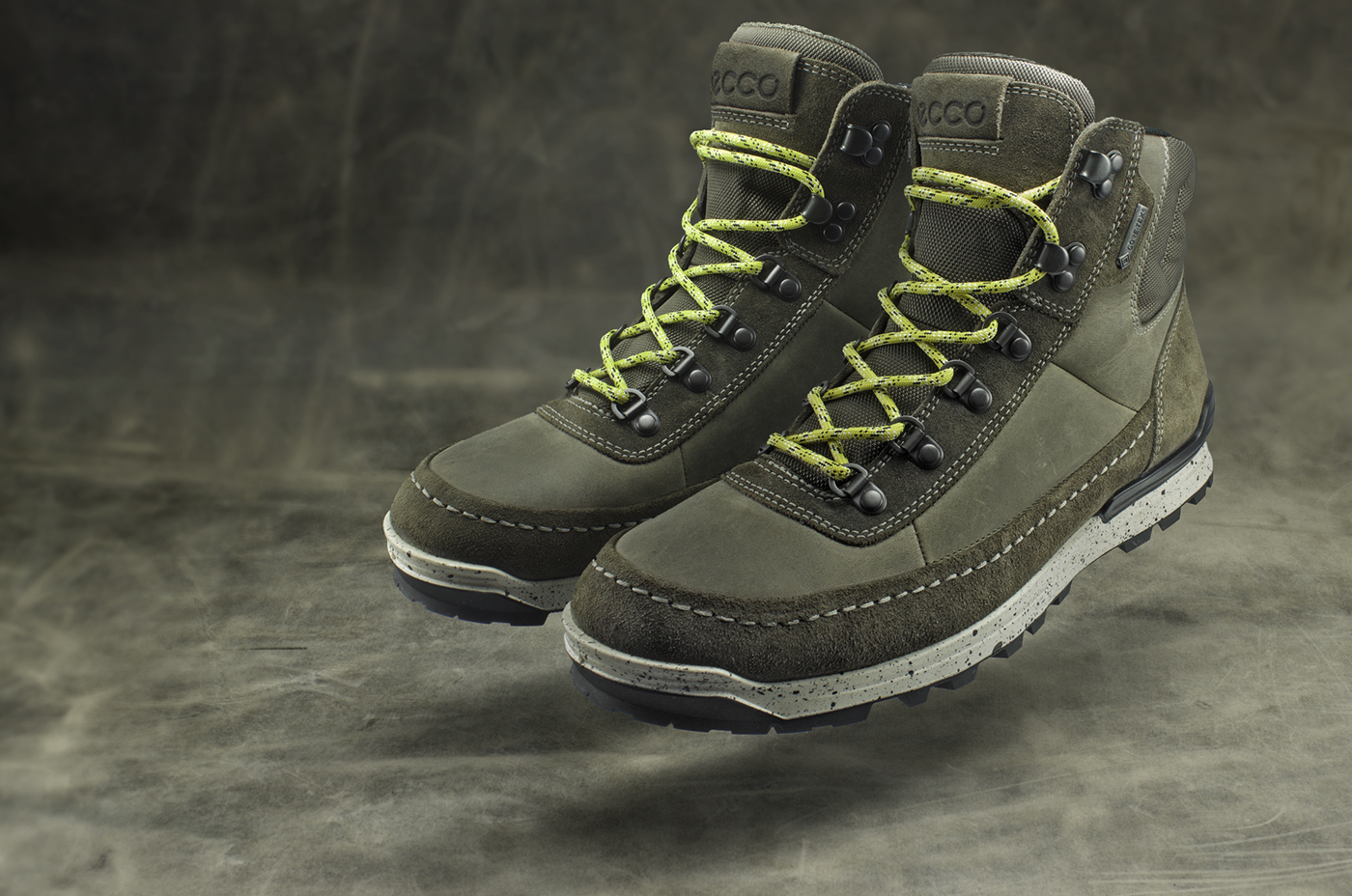 outdoors，motion，shoes，run，Retro，