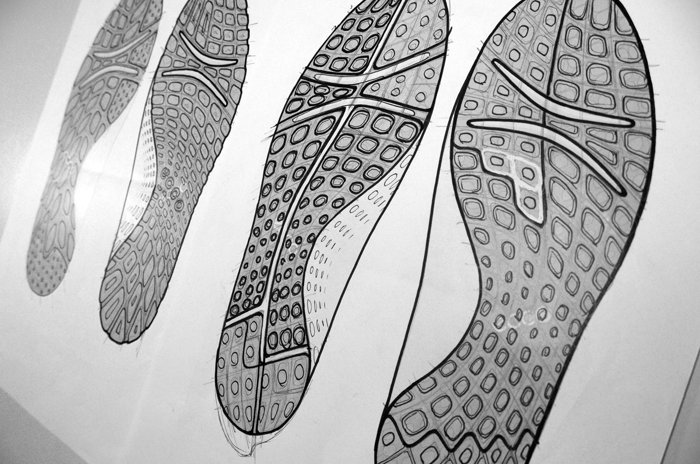 outdoors，motion，shoes，run，