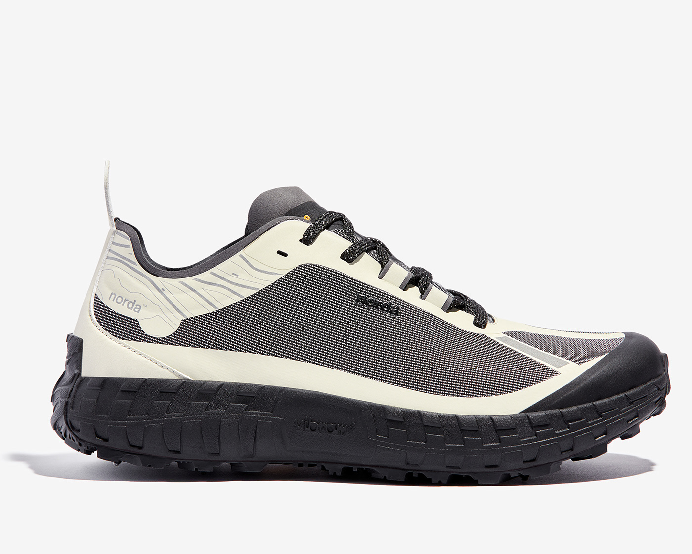 North ™  001 G+ ®  Spike，sneakers，Running shoes，